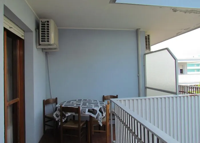 Apartamento Swimming Pools And Comfort For Six Bibione