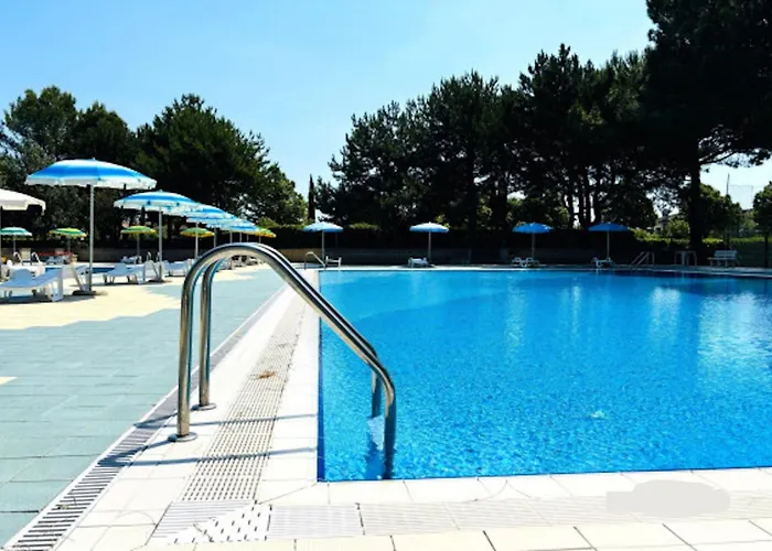 Swimming Pools And Comfort For Six Bibione